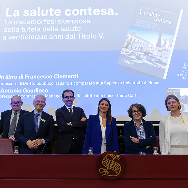 La salute contesa. La metamorfosi silenziosa della tutela della salute a venticinque anni dal Titolo V.